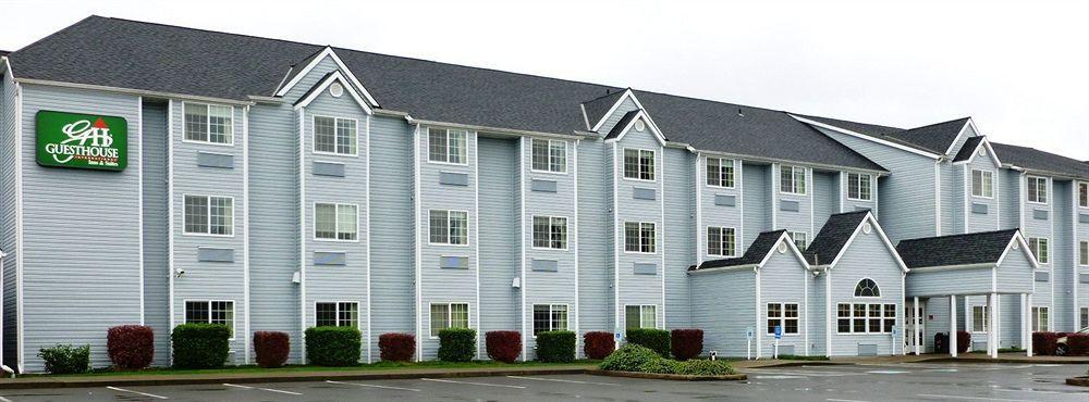 Stay Beyond Inn & Suites Elma Exterior photo